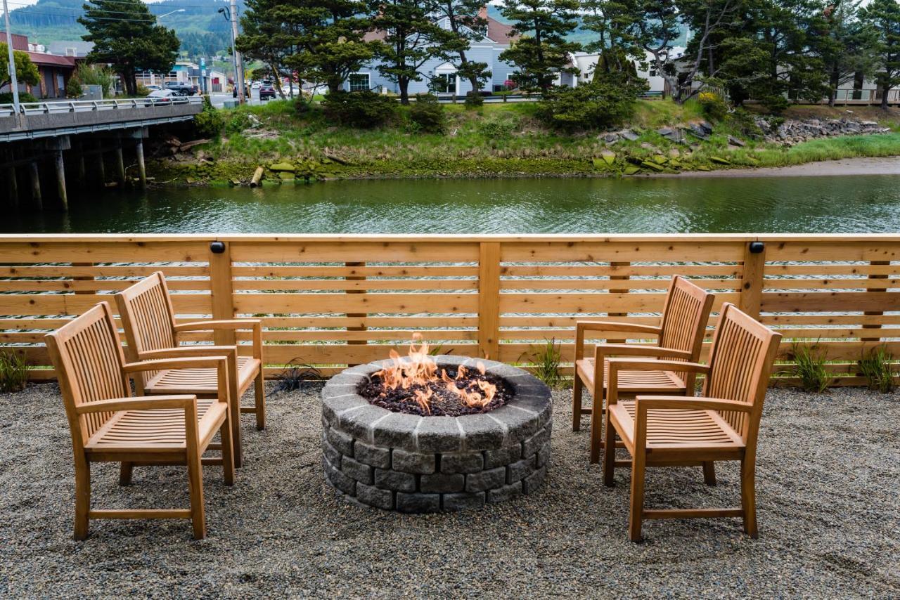 River Inn At Seaside Exteriör bild